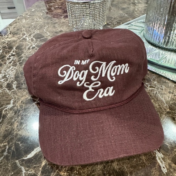 IN MY DOG MOM ERA CAP - Picture 4 of 7